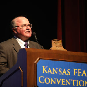 Dr. David Nichols, Dept. of Animal Science greets the Kansas FFA Convention.